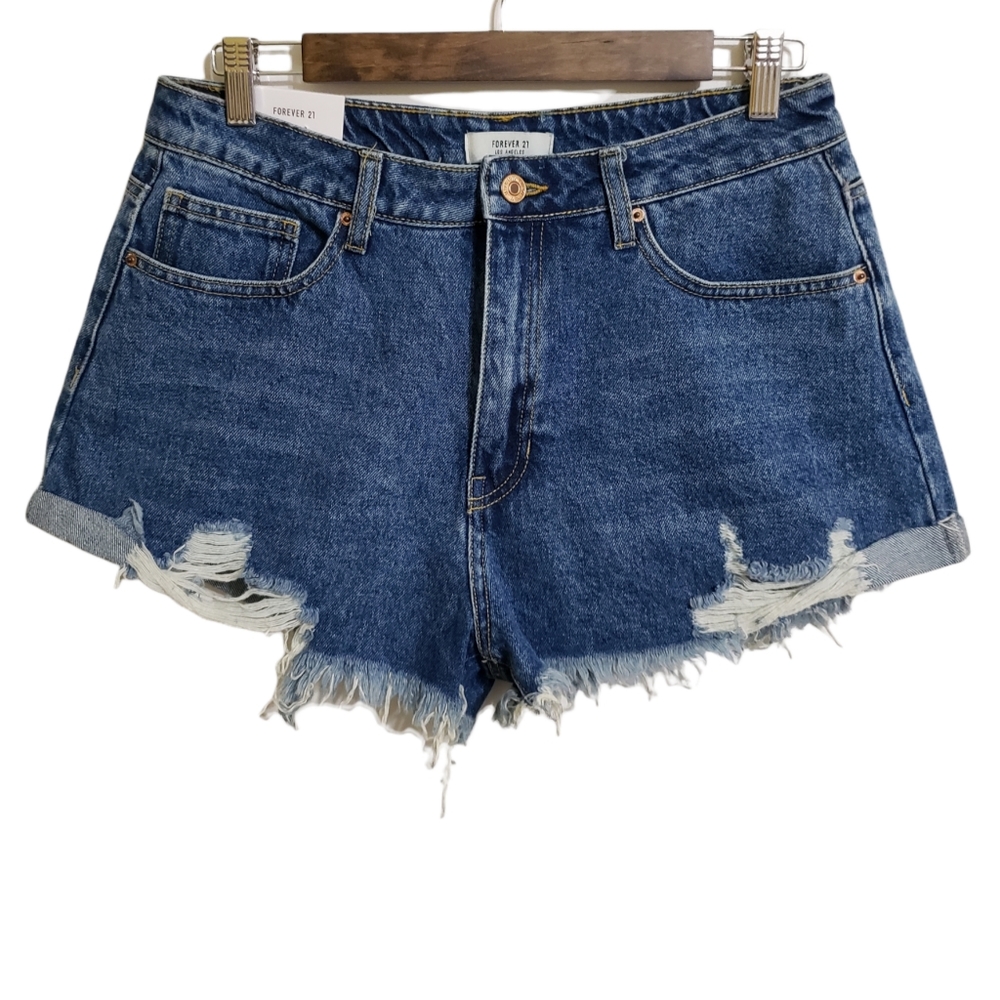 Forever 21 Distressed Denim Shorts Size 31 NWT